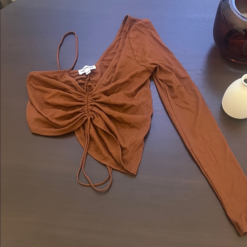 Superdown Cinnamon Ruched Front Top